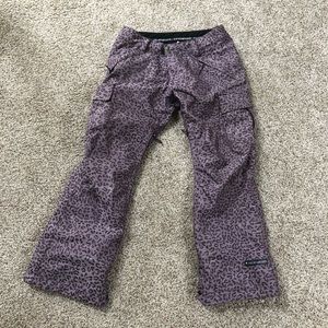 Snowboard snow pants